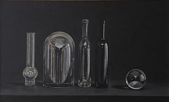 Billib_Stillleben_mit_Weissglas_u_Bundglasflaschen_1996_OelLw_55x90cm.JPG